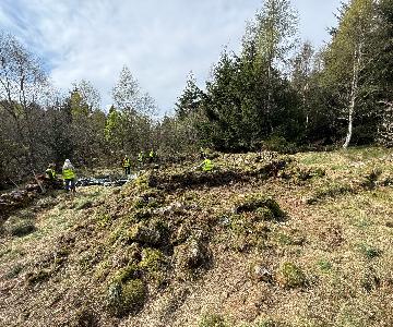2025 04 12_hillside_work_party_img_0518